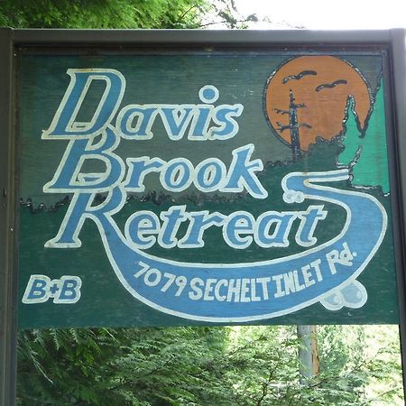 Davis Brook Retreat Bed & Breakfast Сешелт Екстериор снимка