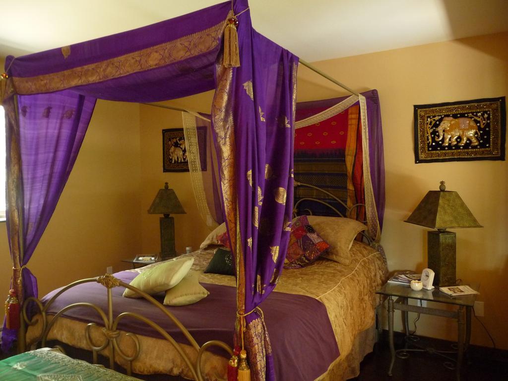 Davis Brook Retreat Bed & Breakfast Сешелт Екстериор снимка