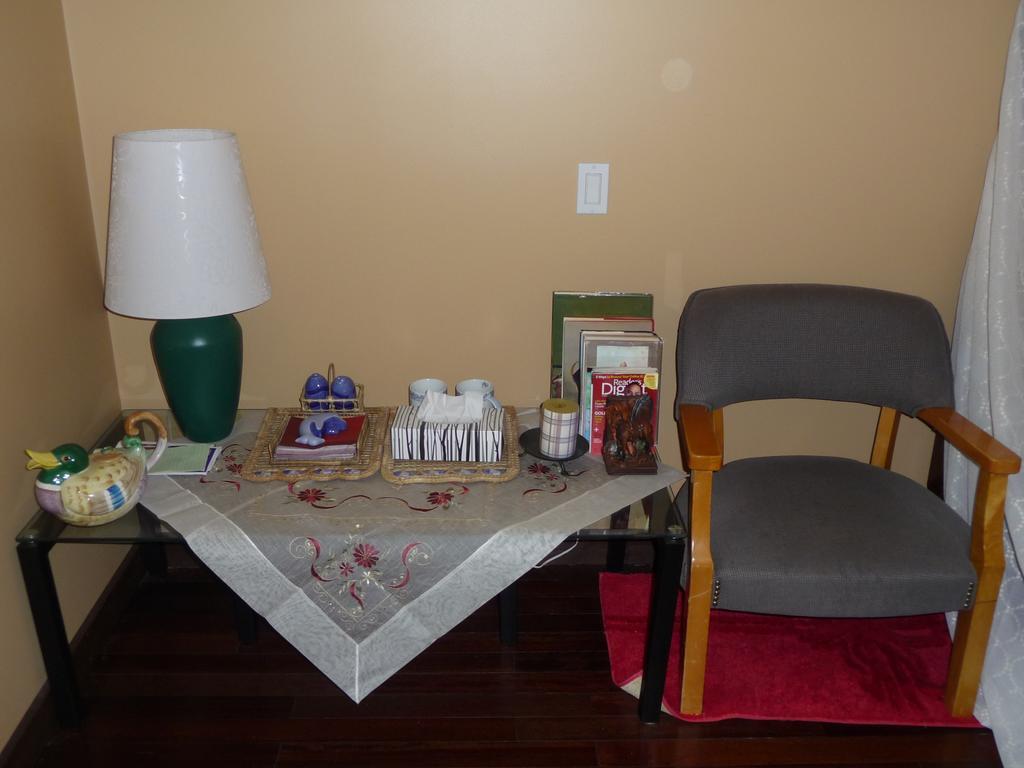 Davis Brook Retreat Bed & Breakfast Сешелт Екстериор снимка