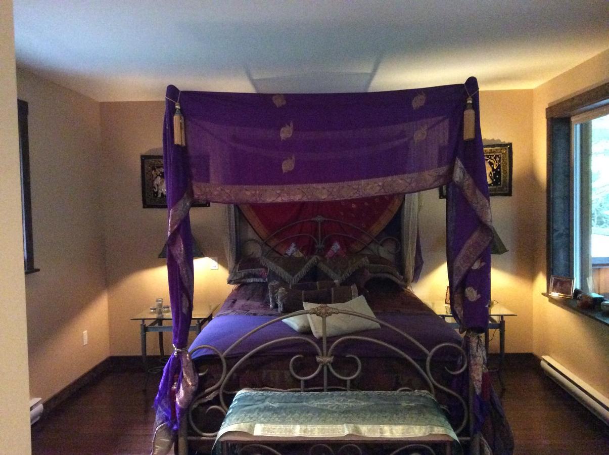 Davis Brook Retreat Bed & Breakfast Сешелт Екстериор снимка