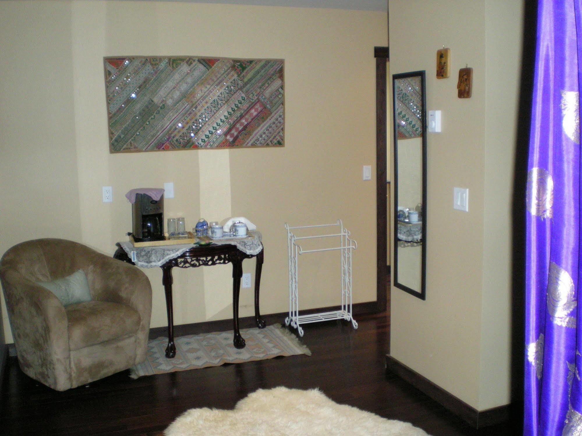 Davis Brook Retreat Bed & Breakfast Сешелт Екстериор снимка